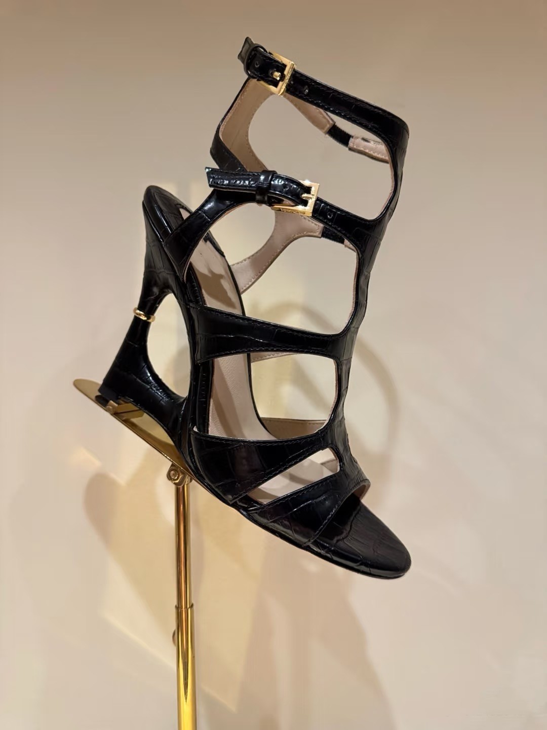 Women'S Fashion Show - 2026Women's Summer Irregular Hollow Coarse High